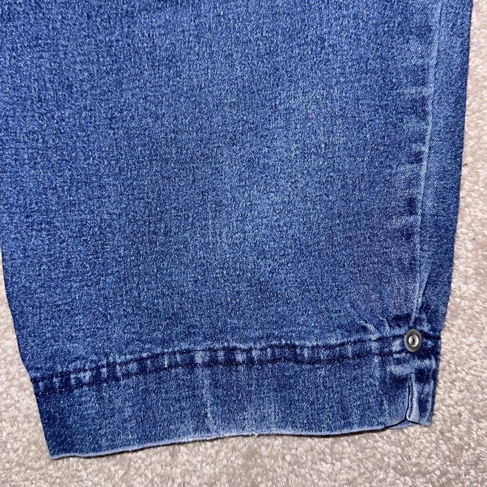 Essentials Plus Size Distressed Jeggings! - Picture 8 of 8